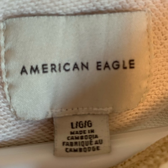 American Eagle Maine Distressed Sweatshirt - Picture 3 of 3
